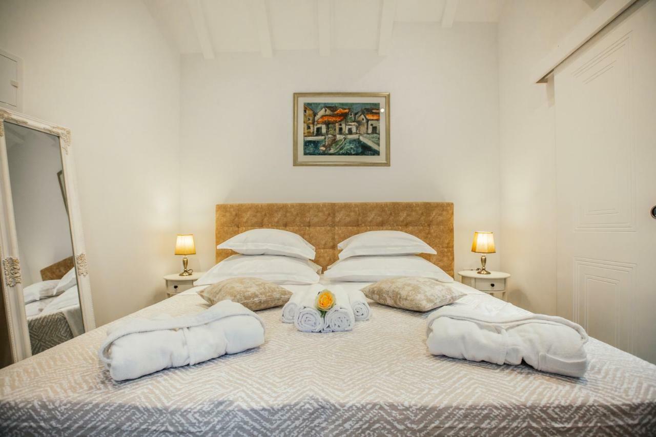 Heritage Hotel Dea Hvar Hvar Town Exterior photo