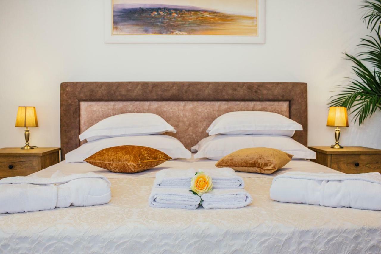 Heritage Hotel Dea Hvar Hvar Town Exterior photo