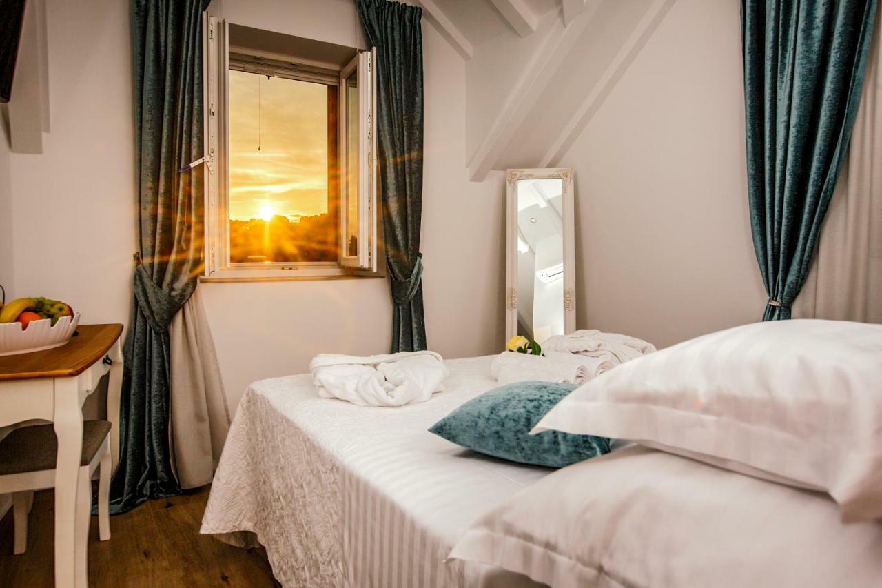 Heritage Hotel Dea Hvar Hvar Town Exterior photo