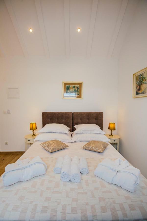Heritage Hotel Dea Hvar Hvar Town Exterior photo