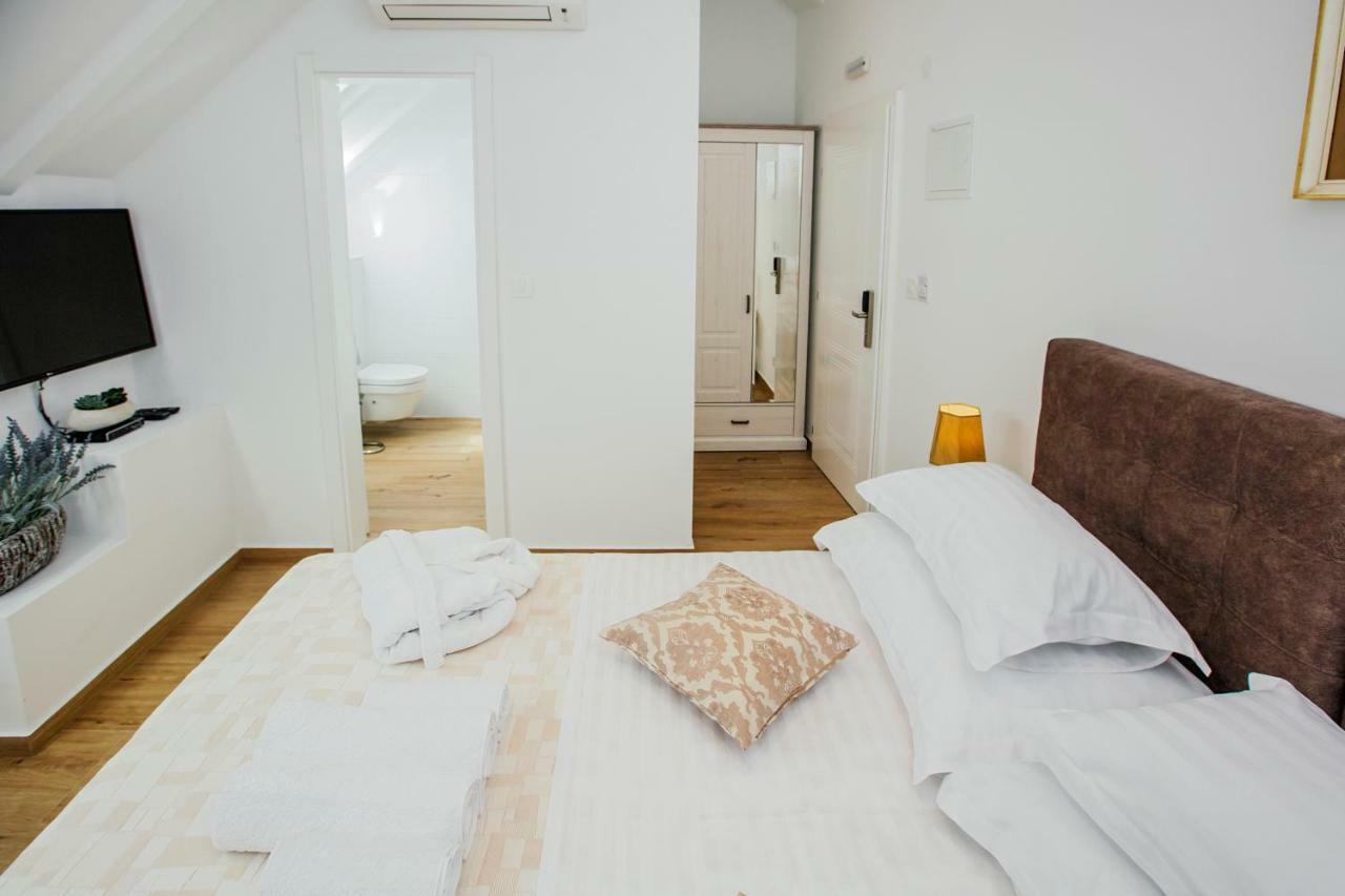 Heritage Hotel Dea Hvar Hvar Town Exterior photo